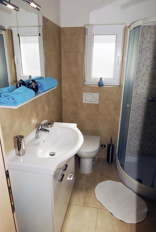 Apartments Maslina Примоштен Екстер'єр фото