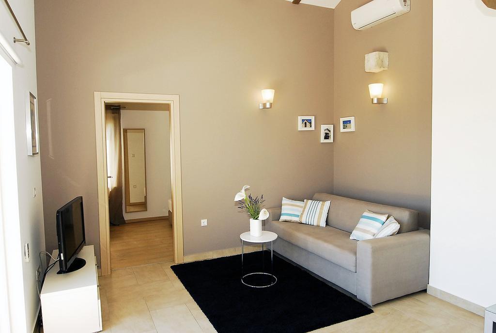 Apartments Maslina Примоштен Екстер'єр фото